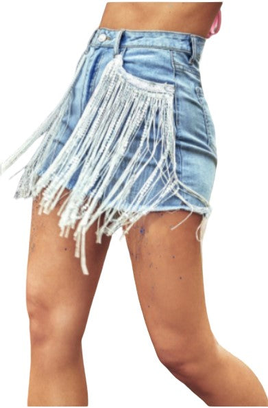 Shorts with Fringe on the pockets