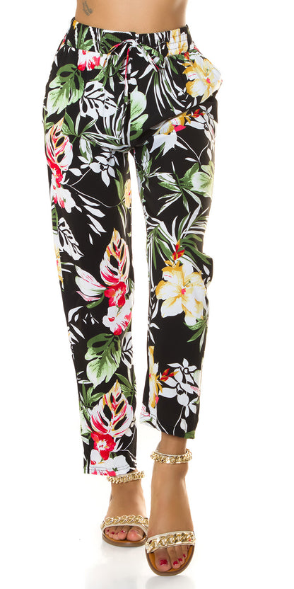 Summer pants with flowers